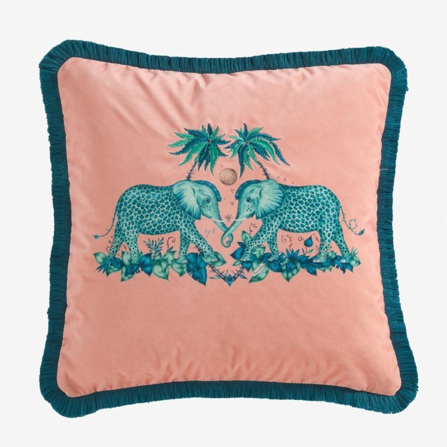 Emma J Shipley Kudde Zambesi Pink sammet rosa elefanter Bomullssatäng/Silke